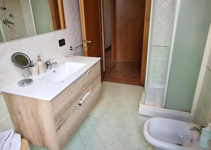 Monolocale Ginestra Lägenhet *